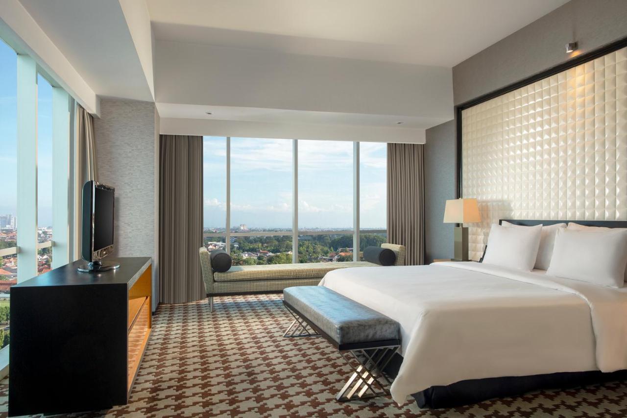 Artotel Ts Suites Surabaya Exterior foto