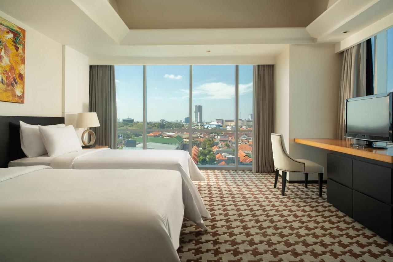 Artotel Ts Suites Surabaya Exterior foto